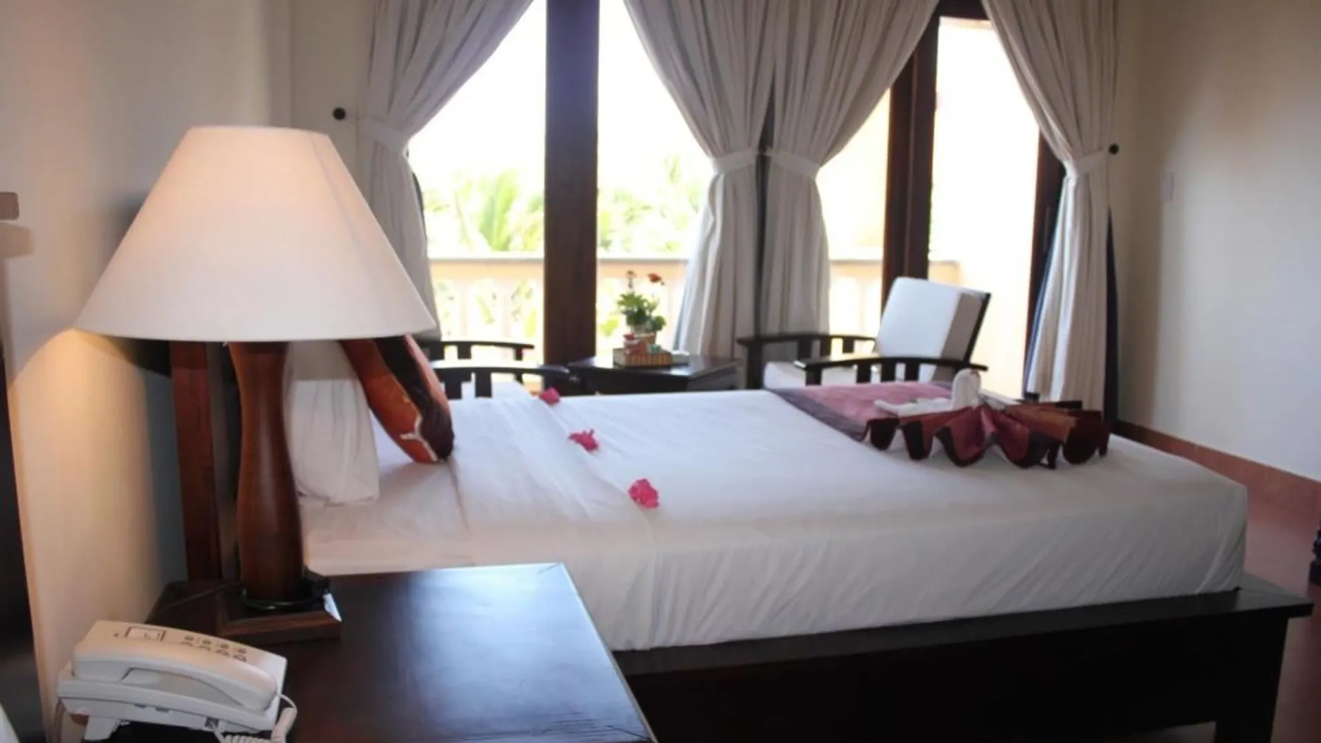 Golden Peak Resort & Spa Phan Thiet 4*,